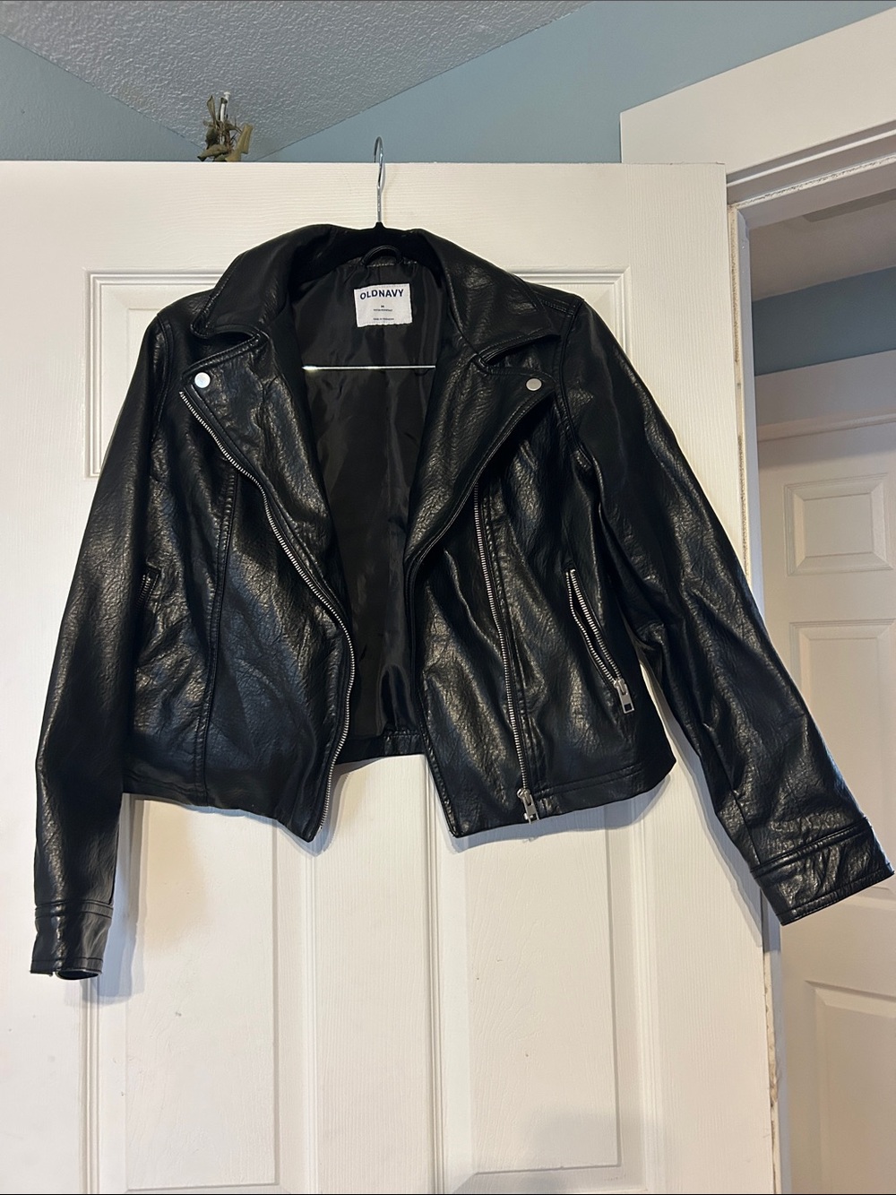 Old Navy Women’s Black Faux Leather Biker Jacket